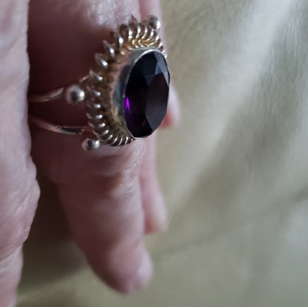 NWOT, SZ 9 Amethyst & Silver Ring, Handmade, Deep Purple, Beautiful Silver Work